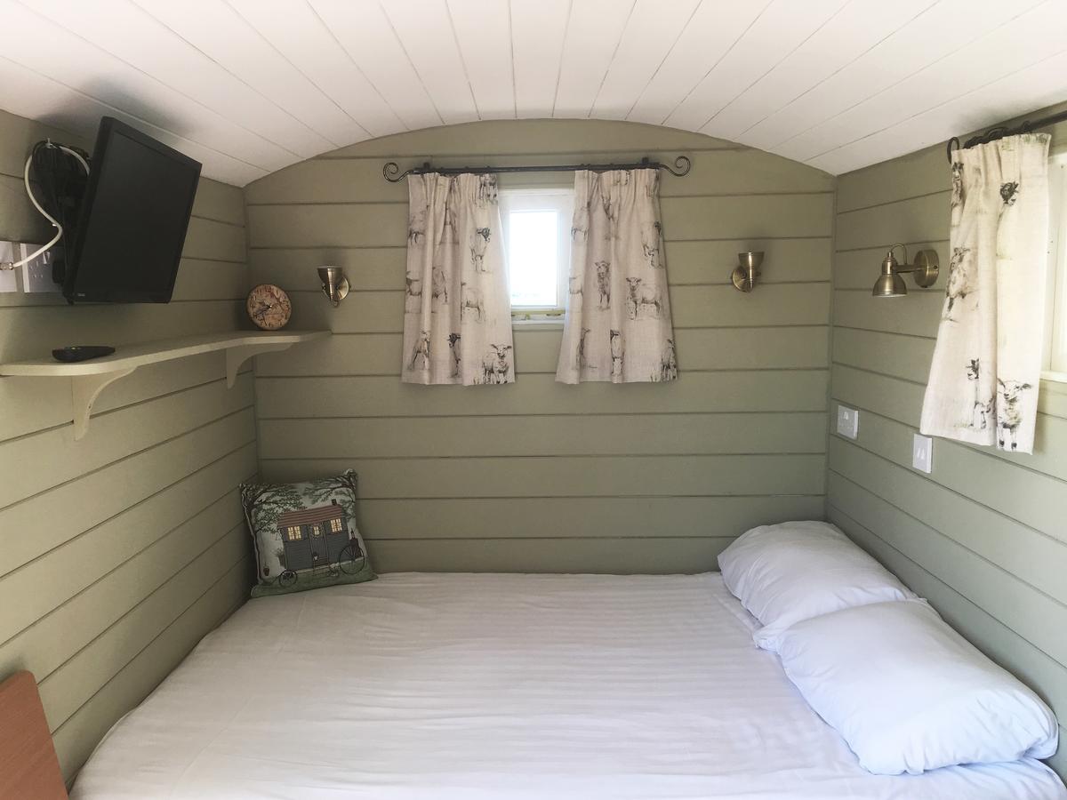 Shepherd'S Hut At Puttocks Farm Villa Great Dunmow Esterno foto