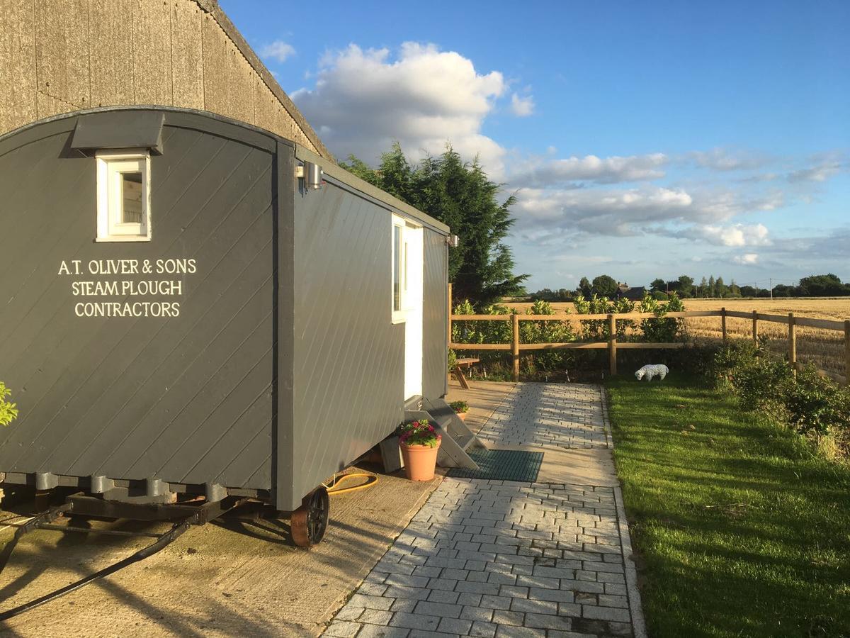 Shepherd'S Hut At Puttocks Farm Villa Great Dunmow Esterno foto